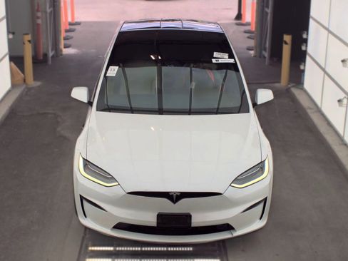 Used 2023 Tesla Model X AWD/4WD image 2