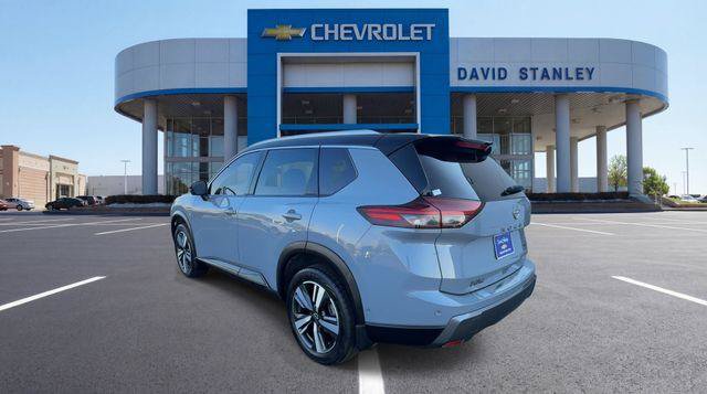 Used 2024 Nissan Rogue SL w/ SL Premium Package FWD image 6
