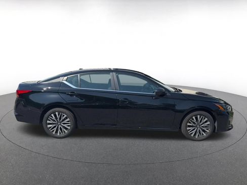 Used 2026 Nissan Altima 2.5 SV FWD image 16