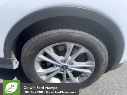 Used 2019 Ford Escape SE AWD/4WD image 4