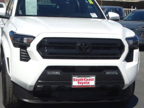 Used 2024 Toyota Tacoma SR5 image 4