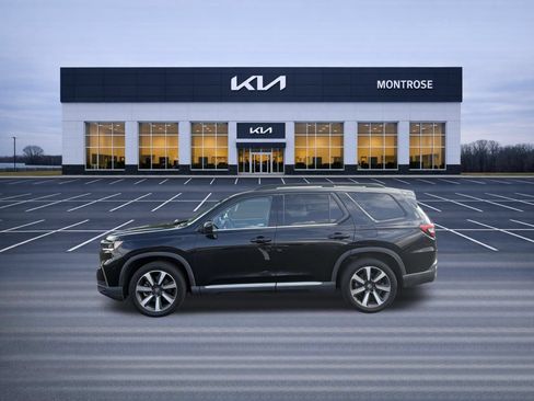 Used 2023 Honda Pilot Elite image 9