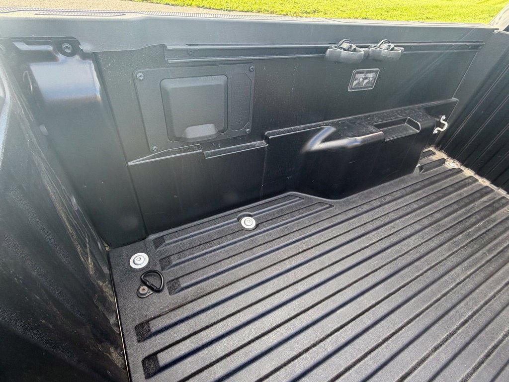 Used 2025 Toyota Tacoma TRD Off-Road w/ TRD Off Road Upgrade Package AWD/4WD image 43