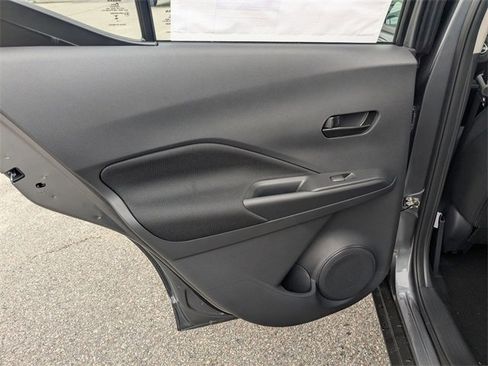 New 2025 Nissan Kicks Play S image 24