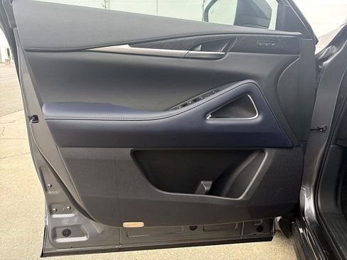 New 2026 INFINITI QX60 Sport image 9