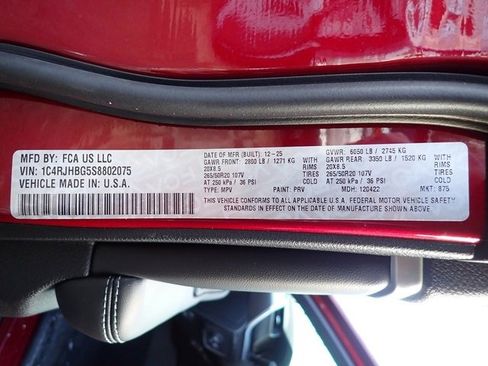 New 2025 Jeep Grand Cherokee Limited w/ Black Appearance Package image 16