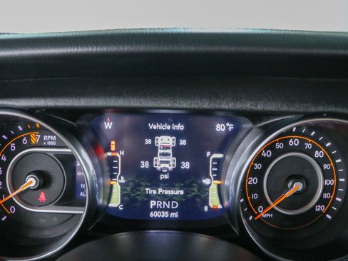 Used 2021 Jeep Wrangler Unlimited Sahara AWD/4WD image 16