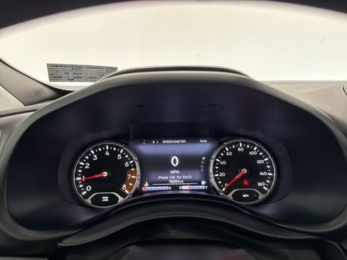 Used 2023 Jeep Renegade Latitude w/ Sun/Sound Group AWD/4WD image 26