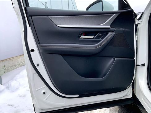 Certified 2024 MAZDA CX-90 Plug-In Hybrid w/ Premium Pkg image 22