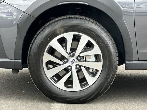 New 2025 Subaru Outback Premium AWD/4WD image 32