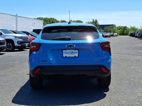 Certified 2024 Chevrolet Trax RS FWD image 6