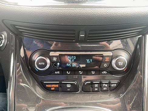 Used 2015 Ford Escape Titanium w/ Equipment Group 301A AWD/4WD image 14