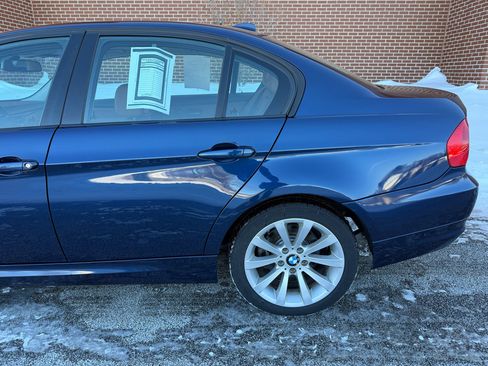 Used 2011 BMW 328i xDrive Sedan image 5
