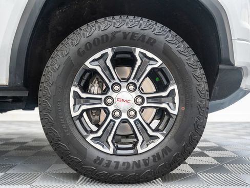Used 2024 GMC Canyon AT4 w/ AT4 Premium Package AWD/4WD image 20