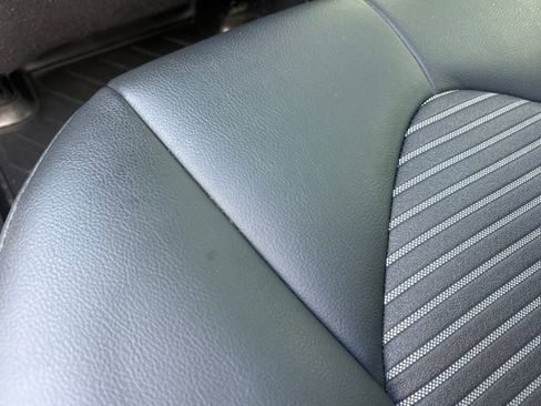 Used 2020 Toyota Camry SE FWD image 13