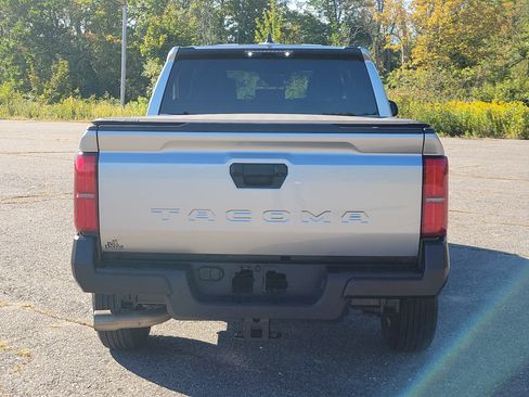 Used 2025 Toyota Tacoma SR RWD image 6