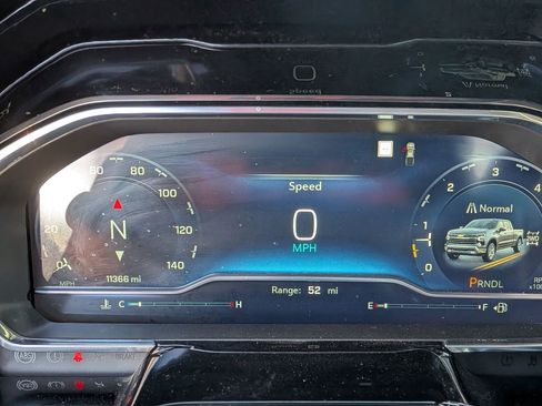 Used 2023 Chevrolet Silverado 1500 LT image 24