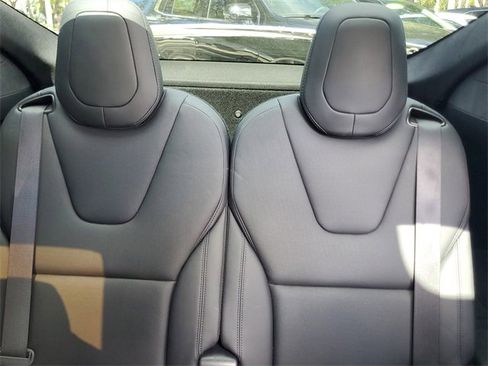 Used 2023 Tesla Model X image 10