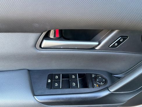 Used 2025 MAZDA CX-50 AWD 2.5 S w/ Preferred Package image 11