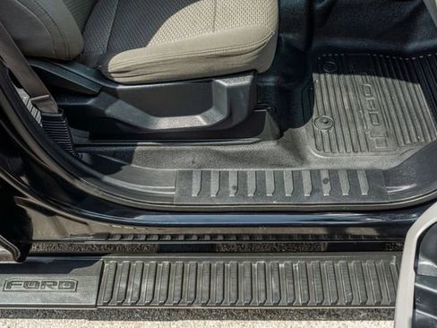 Used 2017 Ford F250 XLT w/ XLT Value Package image 43