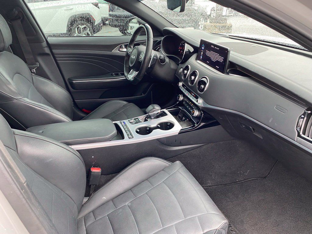 Certified 2023 Kia Stinger GT2 AWD/4WD image 38