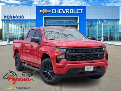 New 2025 Chevrolet Silverado 1500 Custom w/ LPO, Dark Essentials Package