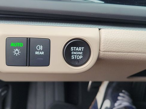 Certified 2026 Porsche Panamera 4 AWD/4WD image 35