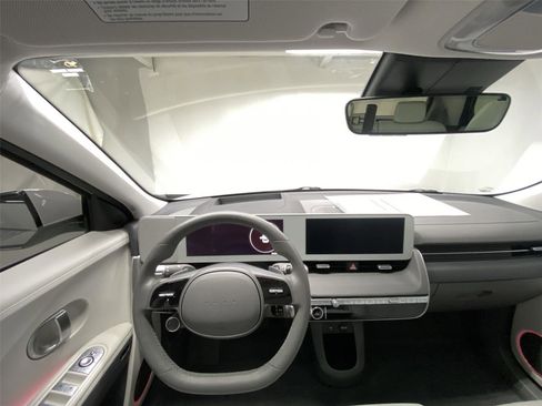 Used 2023 Hyundai Ioniq 5 Limited w/ Cargo Package AWD/4WD image 31