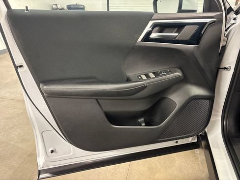 Used 2022 Mitsubishi Outlander ES FWD image 20