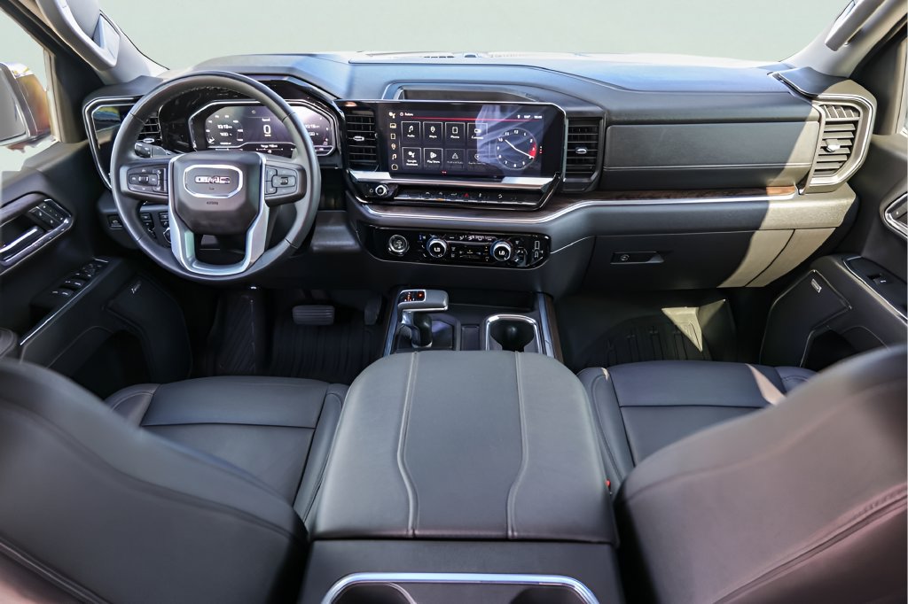 Used 2024 GMC Sierra 1500 SLT AWD/4WD image 28
