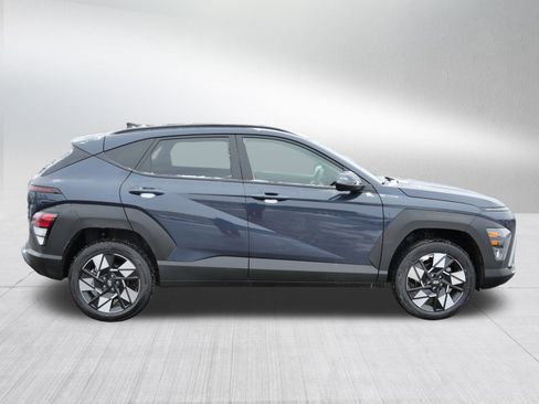 Certified 2025 Hyundai Kona SEL image 8