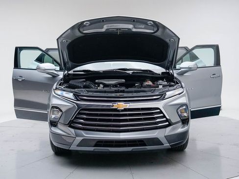 Used 2023 Chevrolet Blazer Premier w/ Driver Confidence II Package image 17