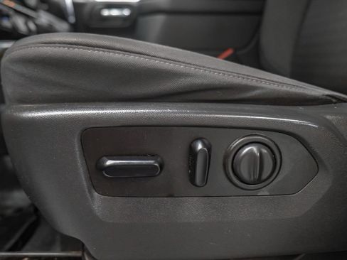 Used 2019 Chevrolet Silverado 1500 RST AWD/4WD image 30