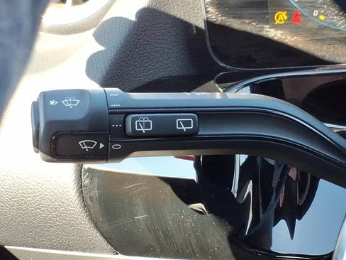 Certified 2023 Mercedes-Benz GLA 250 4MATIC image 25