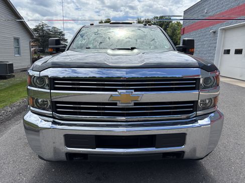 Used 2017 Chevrolet Silverado 2500 W/T w/ WT Convenience Package AWD/4WD image 8