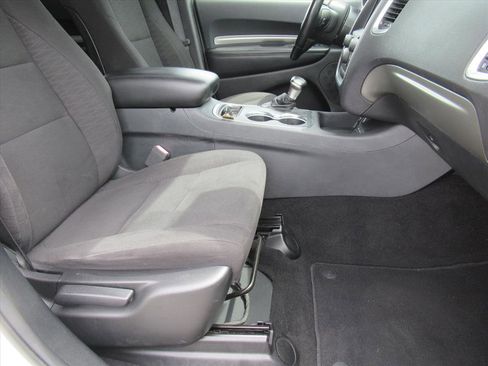 Used 2020 Dodge Durango SXT w/ 3rd Row Seating Group image 9