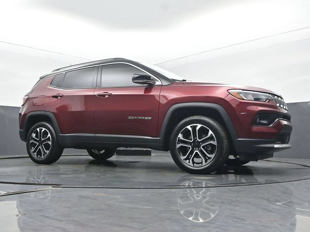 Used 2022 Jeep Compass Limited AWD/4WD image 51