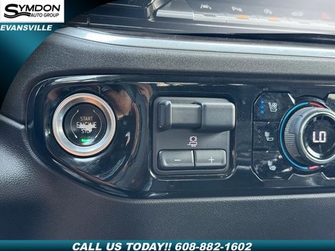 Used 2022 Chevrolet Silverado 1500 LTZ w/ LTZ Premium Package image 19