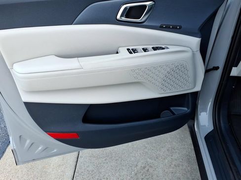 New 2026 Kia Carnival EX FWD image 13