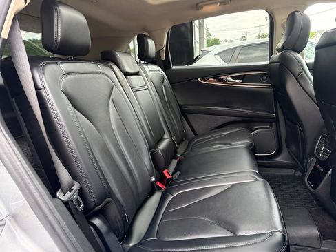 Used 2021 Lincoln Nautilus Reserve AWD/4WD image 26