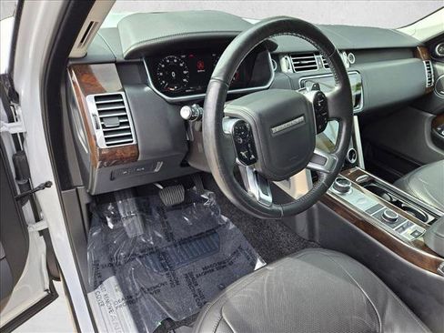 Used 2020 Land Rover Range Rover HSE image 9