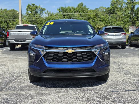 Certified 2024 Chevrolet Trax LS w/ LS Convenience Package FWD image 12