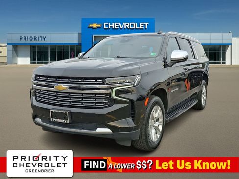 Used 2024 Chevrolet Suburban Premier image 1