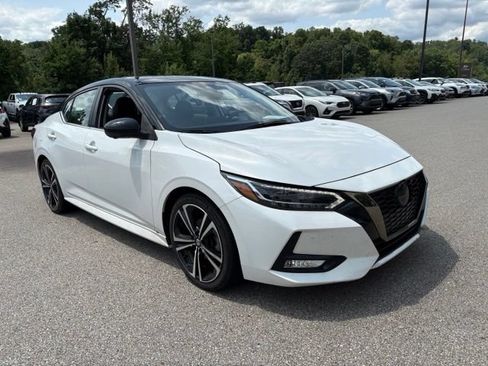 Certified 2023 Nissan Sentra SR w/ SR Premium Package FWD image 7