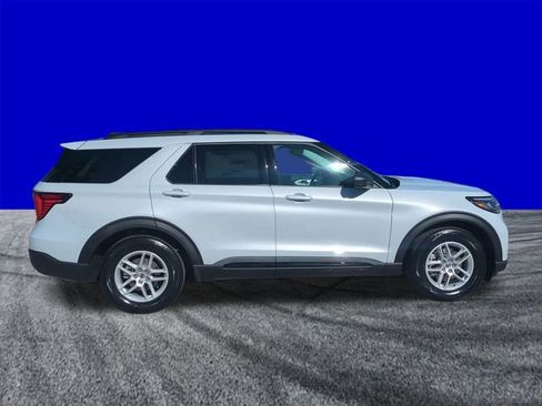 New 2026 Ford Explorer Active w/ Active Comfort Package RWD image 3