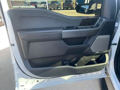 Used 2025 Ford F250 Lariat AWD/4WD image 10