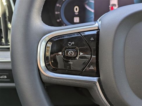 Certified 2023 Volvo V60 B5 Cross Country Ultimate w/ Climate Package image 26