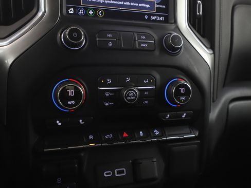 Used 2020 Chevrolet Silverado 1500 RST image 22