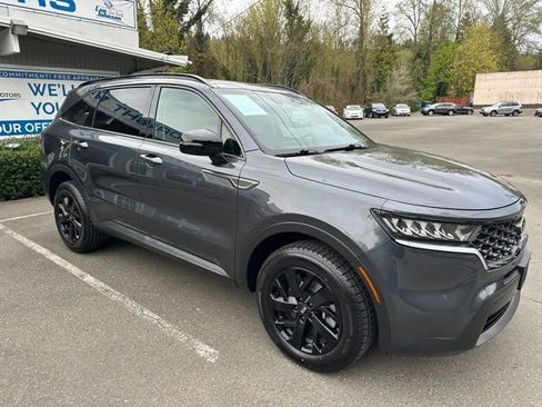 Used 2021 Kia Sorento S w/ Panoramic Sunroof Package image 3