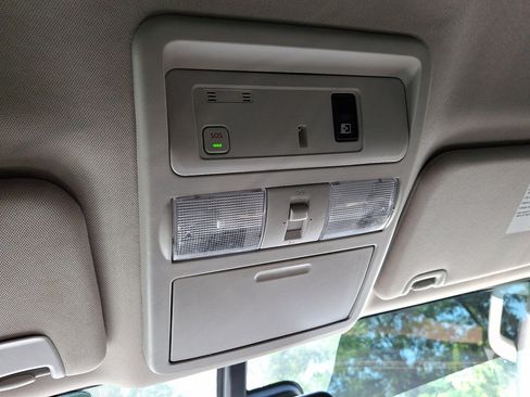 Used 2018 Nissan Titan Platinum Reserve AWD/4WD image 26